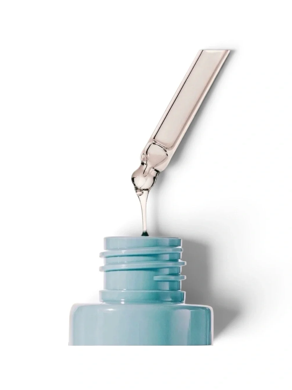 Versed Just Breathe Clarifying Serum — Light Blue